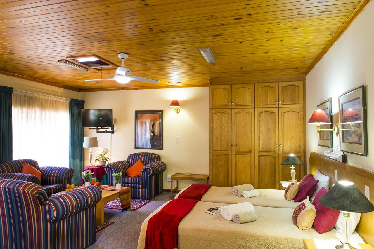 Апартаменты Eikepark Self Catering Стелленбос Экстерьер фото